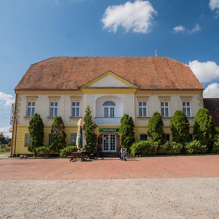 Hotel Club Vranovská Ves Eksteriør billede